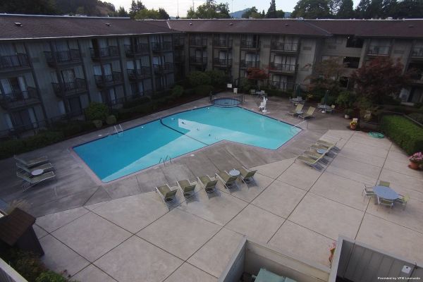 Valley River Inn (Eugene)